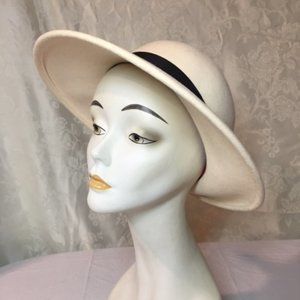 Vintage Bollman 100% Wool Felt Classic Bowler Hat Cream Color Black Ribbon